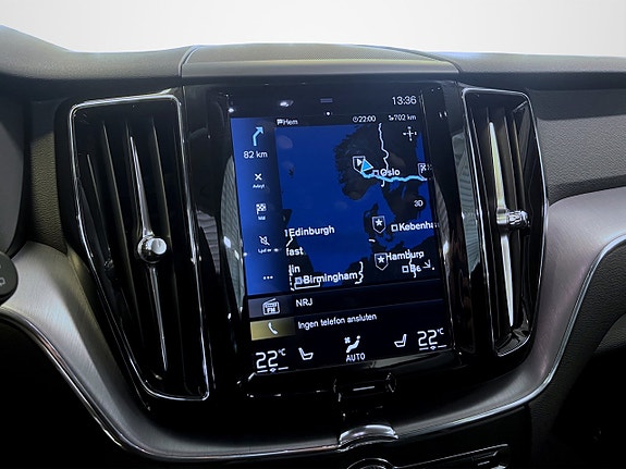 Volvo XC60 13 of 20