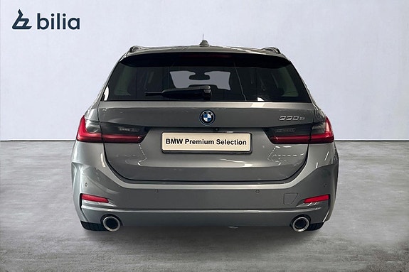 BMW 330e 4 of 18