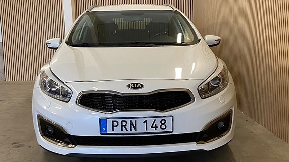 Kia Ceed 2 of 11