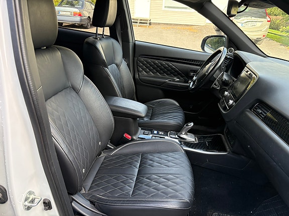 Mitsubishi Outlander 9 of 9