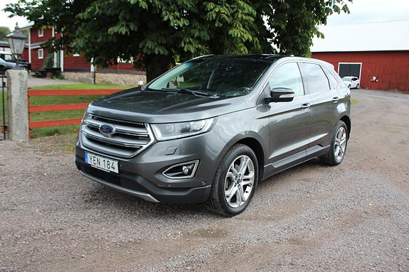 Ford Edge 3 of 11