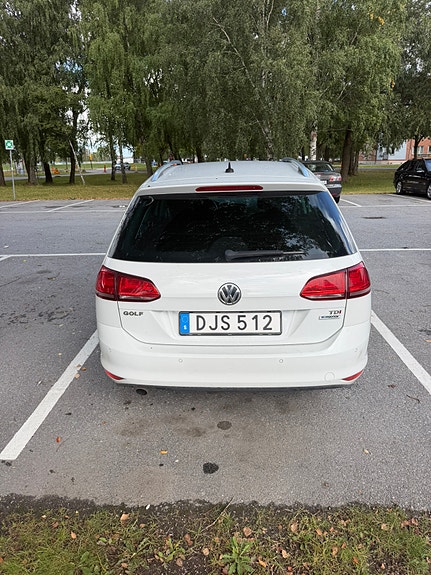 Volkswagen Golf VII 3 of 10