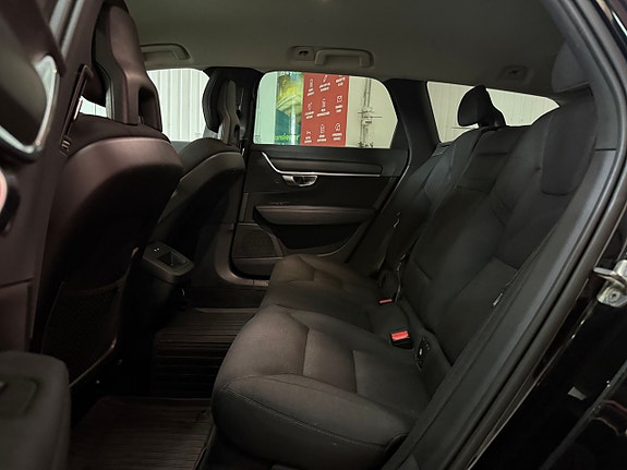 Volvo V90 11 of 21