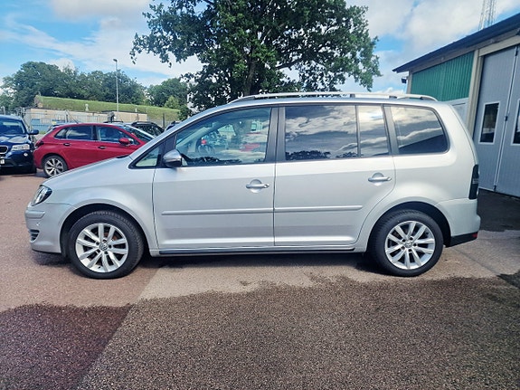 Volkswagen Touran 7 of 24