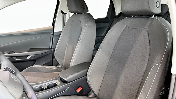 Volkswagen Polo 8 of 13