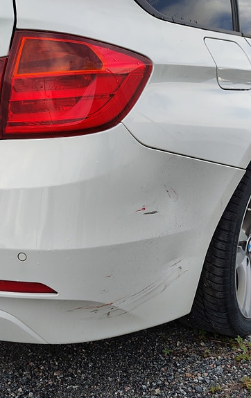 BMW 328i 3 of 3