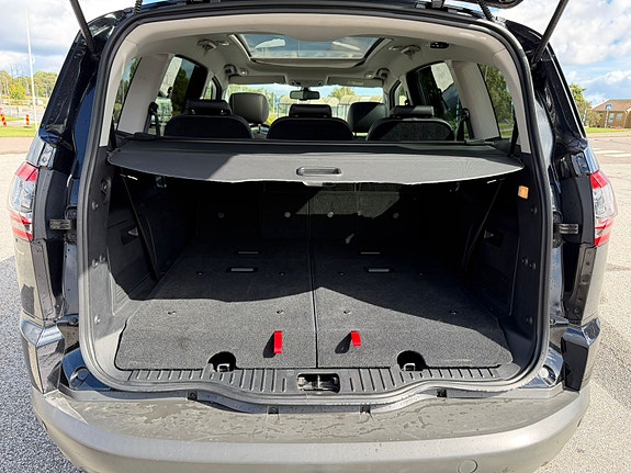 Ford S-MAX 12 of 15