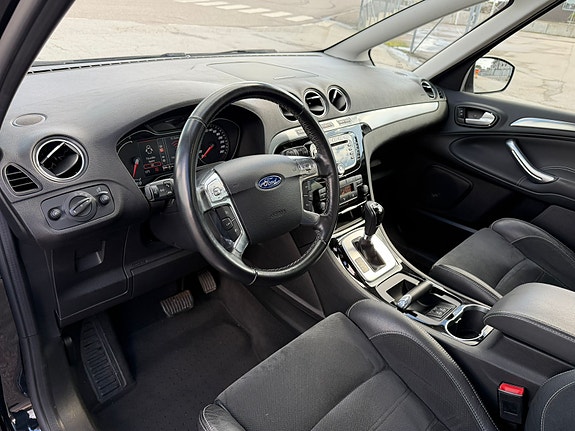 Ford S-MAX 14 of 15