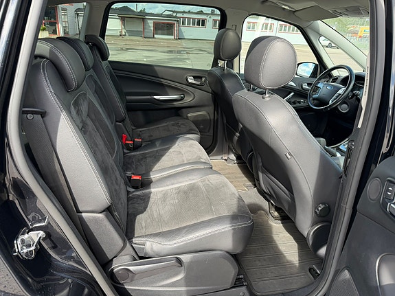 Ford S-MAX 11 of 15