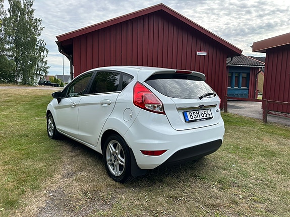Ford Fiesta 3 of 13