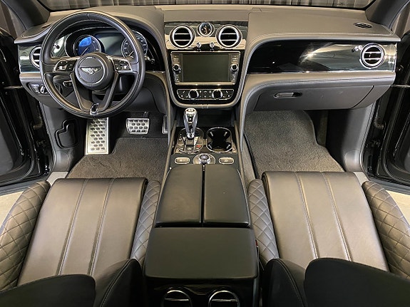 Bentley Bentayga 6 of 30