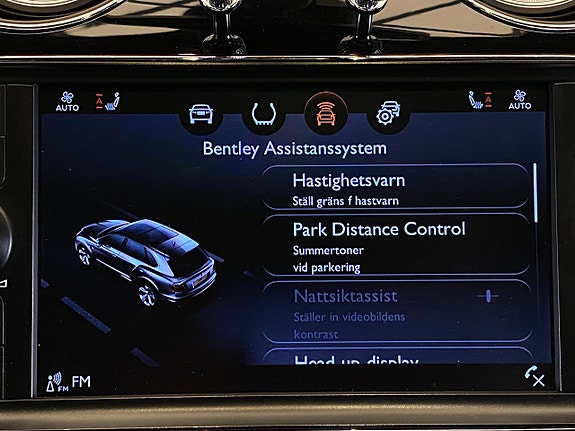 Bentley Bentayga 23 of 30
