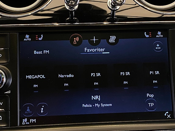 Bentley Bentayga 30 of 30