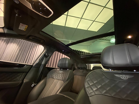 Bentley Bentayga 9 of 30