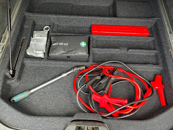 Volvo V70 11 of 15