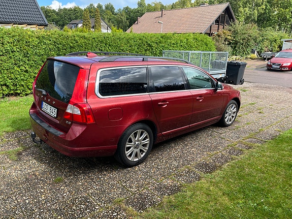Volvo V70 7 of 15