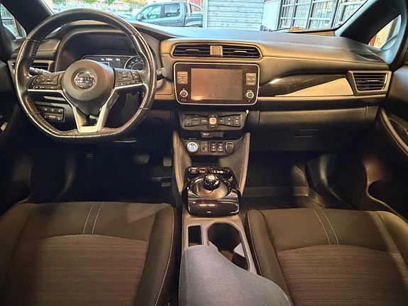 Nissan Leaf 12 of 14