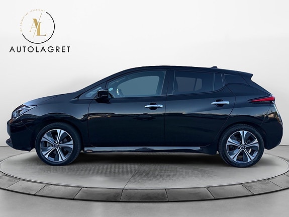Nissan Leaf 2 of 14