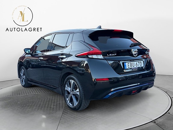 Nissan Leaf 4 of 14