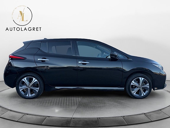 Nissan Leaf 7 of 14