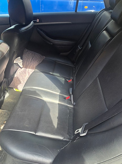 Toyota Avensis 5 of 8