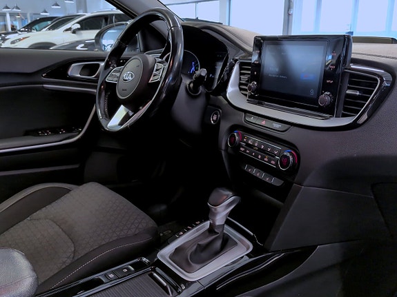 Kia Ceed 13 of 17
