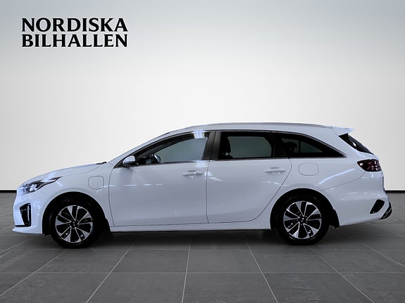 Kia Ceed 4 of 17