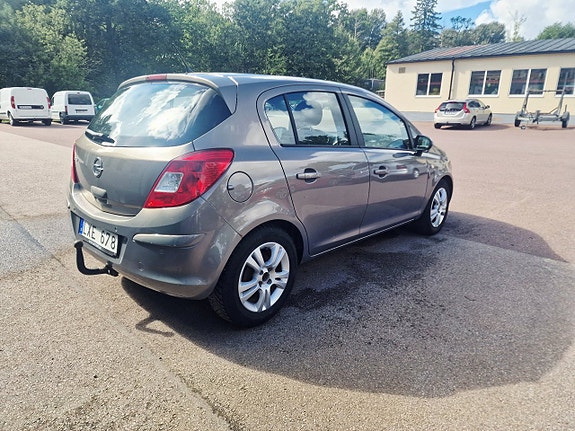 Opel Corsa 4 of 18