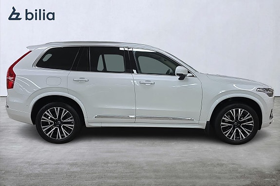 Volvo XC90 18 of 25