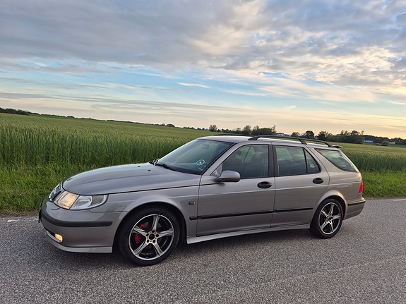 Saab 9-5 2 of 10