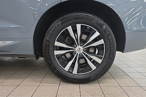 Volvo XC60 17 of 22