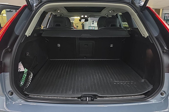 Volvo XC60 12 of 22