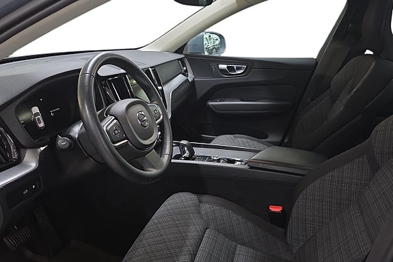 Volvo XC60 14 of 22