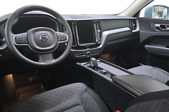 Volvo XC60 10 of 22