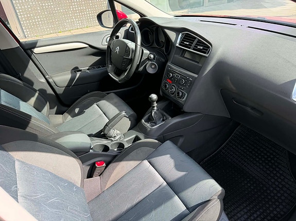 Citroen C4 8 of 9