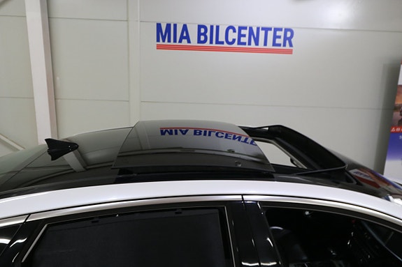 Kia Optima 2 of 24