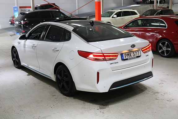 Kia Optima 5 of 24