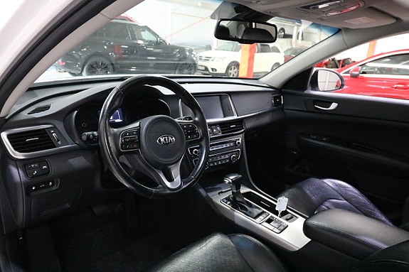 Kia Optima 9 of 24