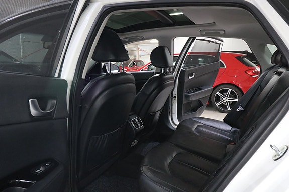 Kia Optima 19 of 24