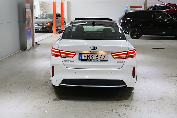 Kia Optima 4 of 24