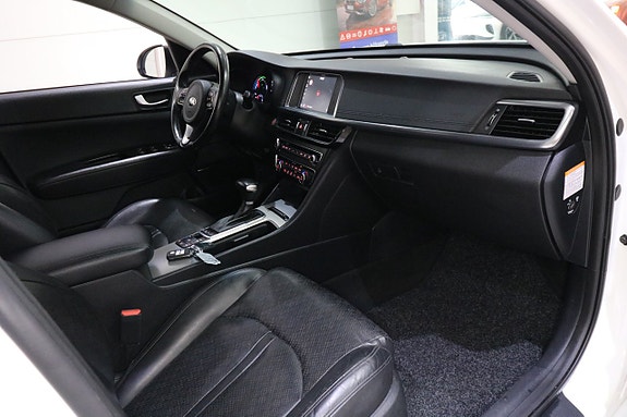 Kia Optima 16 of 24
