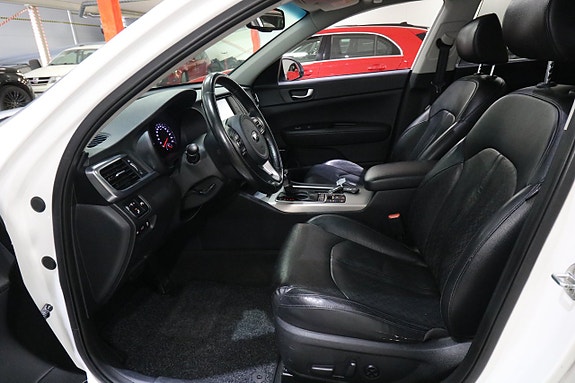 Kia Optima 8 of 24