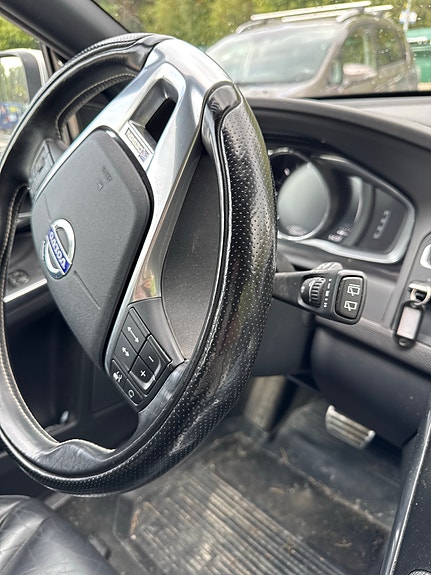 Volvo XC60 8 of 8