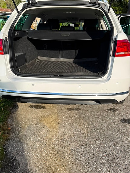 Volkswagen Passat 5 of 17