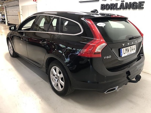 Volvo V60 3 of 9