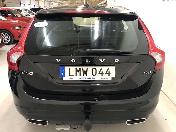 Volvo V60 4 of 9