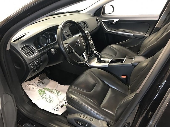 Volvo V60 5 of 9