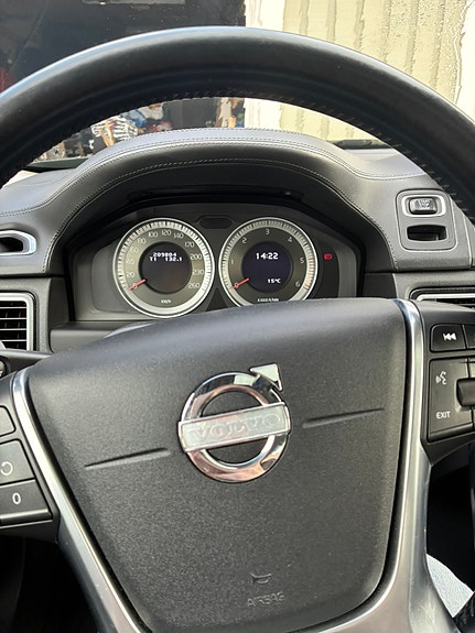 Volvo S80 2 of 7