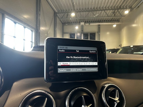 Mercedes-Benz CLA200 11 of 15