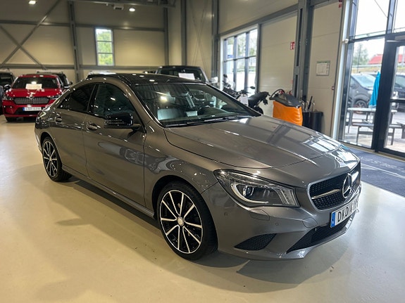 Mercedes-Benz CLA200 2 of 15
